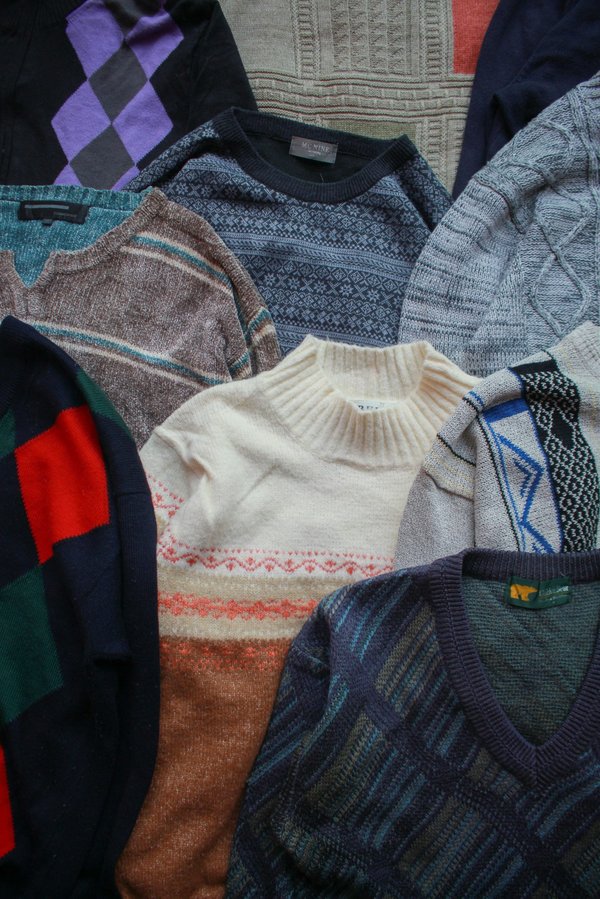 Comment sélectionner des chandails à col roulé pour une tenue d'hiver élégante?