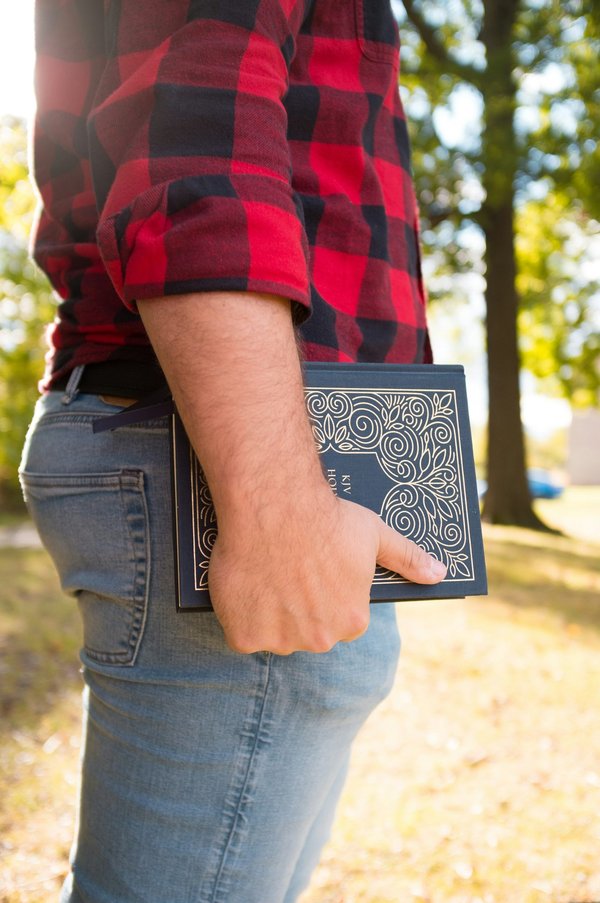 Comment choisir des chemises en flanelle pour un look décontracté chic?